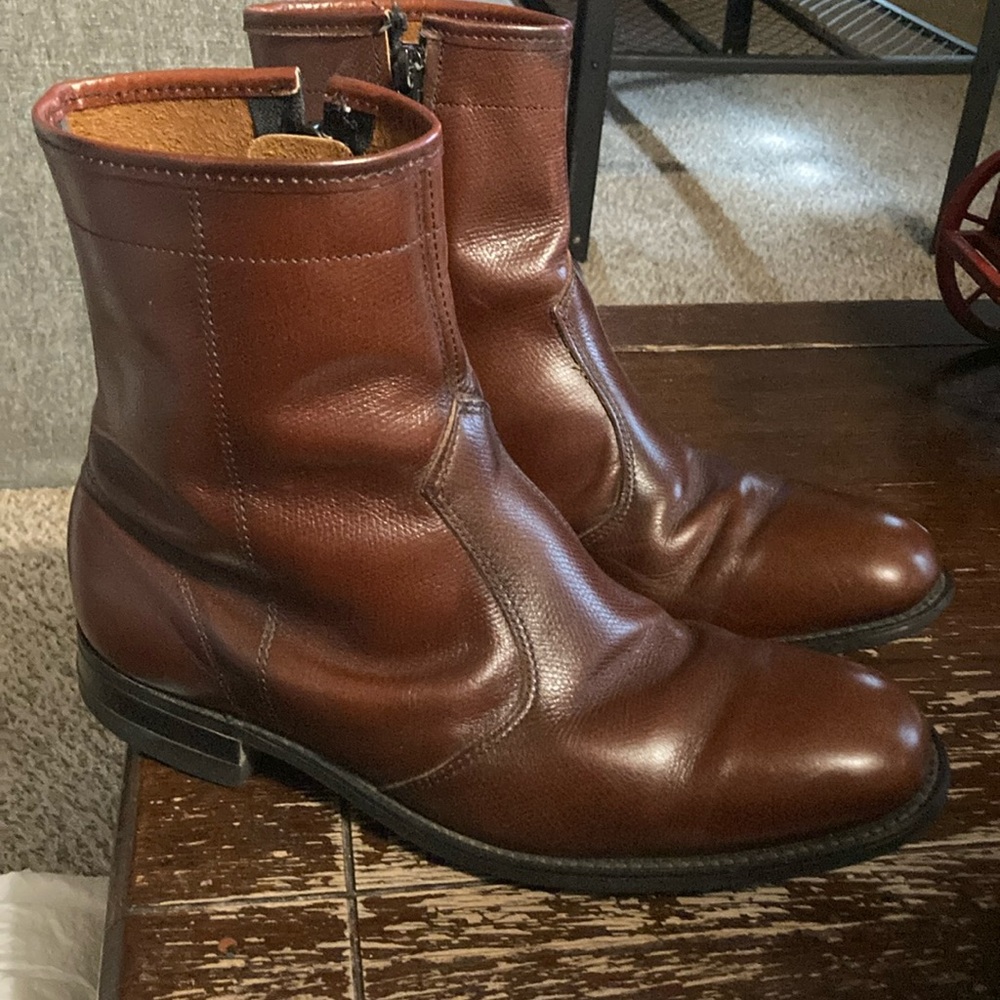 Goodyear men’s half boots cognac/ brown red size 7.5D . Pre owned minor wear